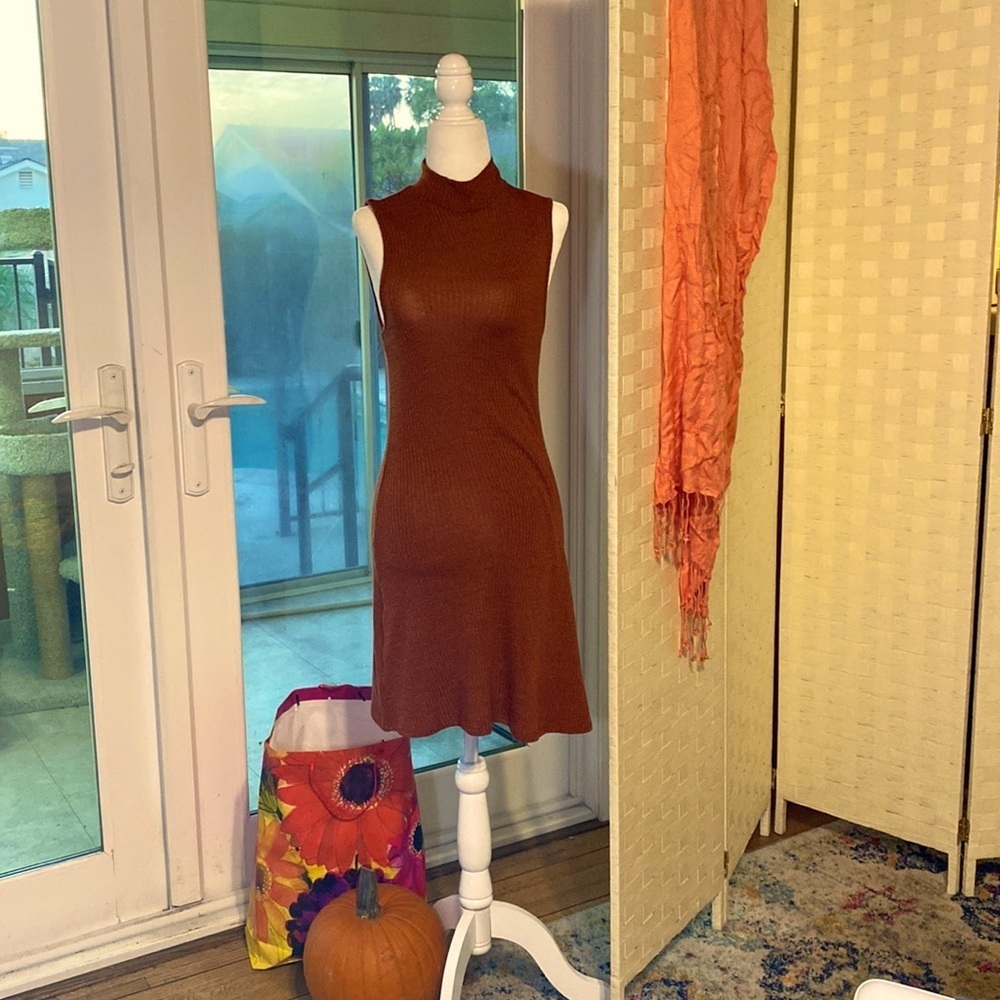 FOREVER 21 RIBBED SLEEVELESS MOCK TURTLENECK MINI DRESS ORANGE Sz S